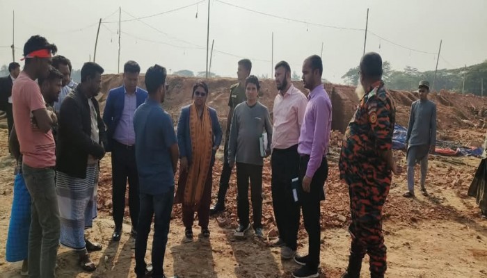 অবৈধ দুই ইটভাটা গুঁড়িয়ে দিলো প্রশাসন, জরিমানা ৪ লাখ