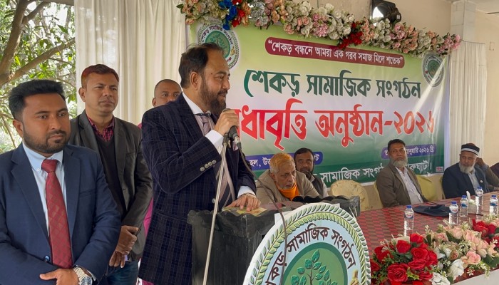 চুনারুঘাটে শেকড় সামাজিক সংগঠনের উদ্যোগে মেধাবৃত্তি ও সংবর্ধনা অনুষ্ঠান অনুষ্ঠিত