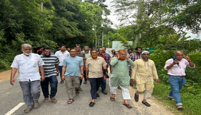 সাতছড়িতে হোটেলে ভাঙচুরের অভিযোগে বিএনপির নিন্দা, সিএমসি সভাপতির বিরুদ্ধে ব্যবস্থা নেওয়ার দাবি